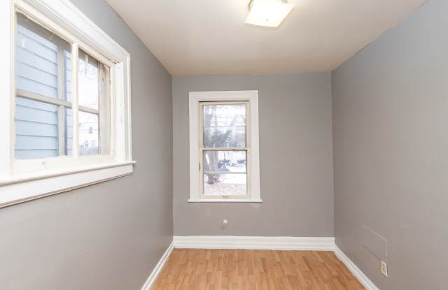 2627 North 35th StreetLower