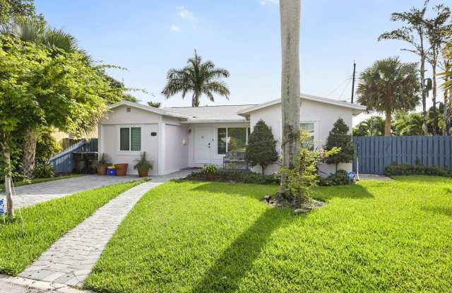 Photo of 1702 N L Street