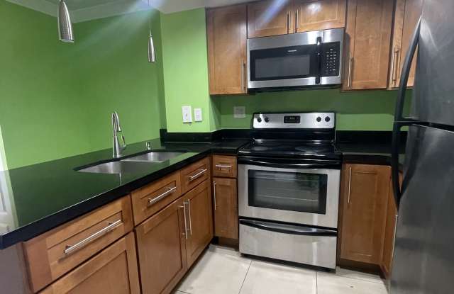 1811 Southwest 107th Avenue