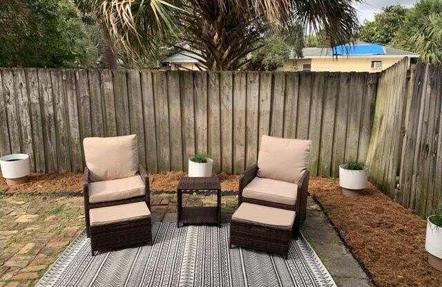 1310 S Miramar Avenue