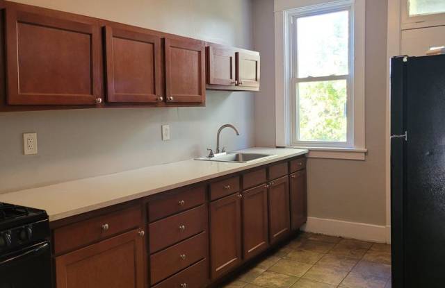 3-Bedroom Home in Perry South