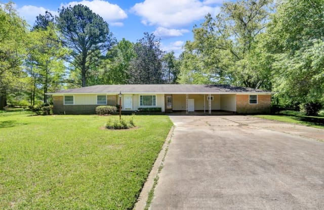 544 East Dinkins Street - 544 East Dinkins Street, Canton, MS 39046