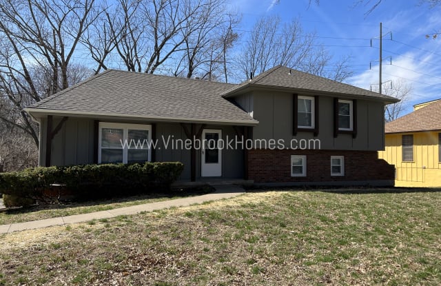 6024 Woodside Ave - 6024 Woodside Avenue, Kansas City, MO 64133