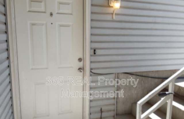 3600 17 Avenue, Unit 4