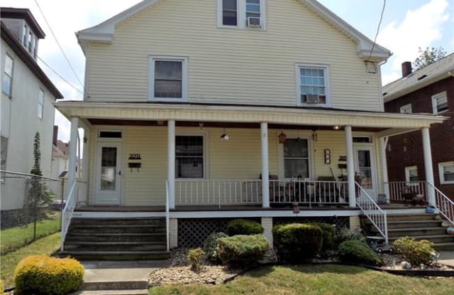 207 E Patterson Ave - 207 East Patterson Avenue, Connellsville, PA 15425