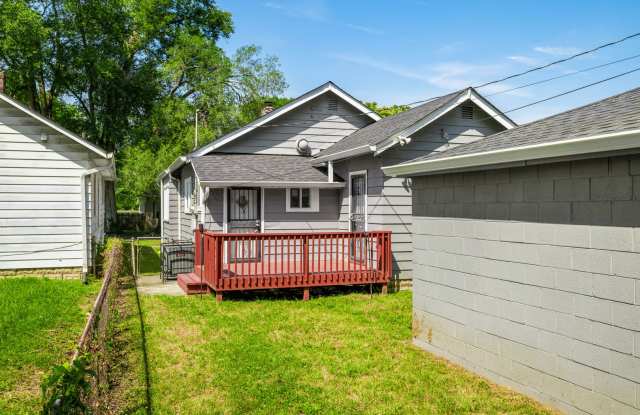 Welcome to 1215 N Warman Ave, a comfortable and conveniently located home in Indianapolis.