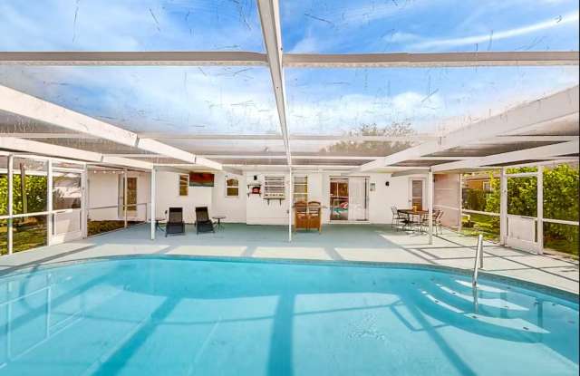 Pet-Friendly Home with Private Pool in Desirable Flamingo Estates