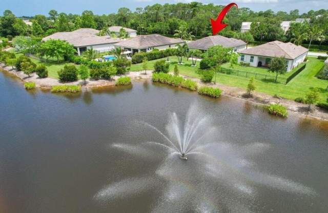 3521 SW Blackberry Lane