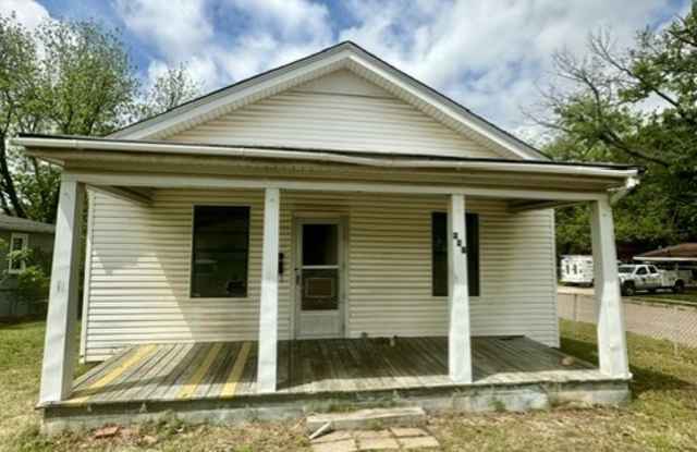 328 N Cleveland Ave