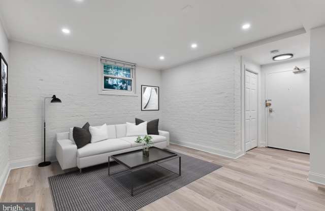 1322 15TH Street NW unit: B2