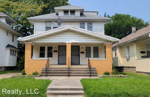 907 Shirley Ave - 907 Shirley Avenue, Toledo, OH 43607