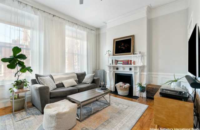 Photo of 1411 Washington St.