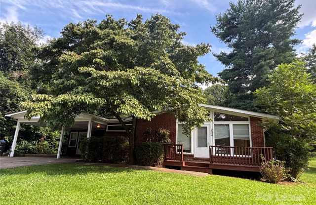 Photo of 724 Oakdale Drive