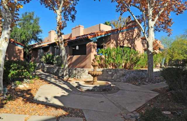 5330 North Calle Del Rocio