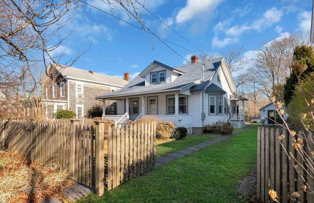 Photo of 446 6th Street