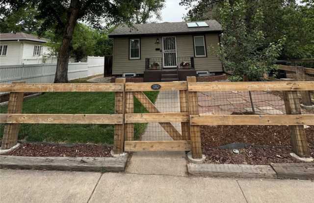 Photo of 4291 South Clarkson Street