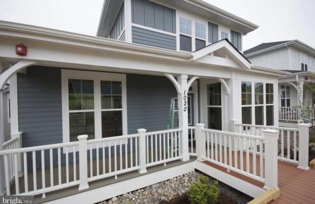 1020 RAILROAD Avenue unit: 5