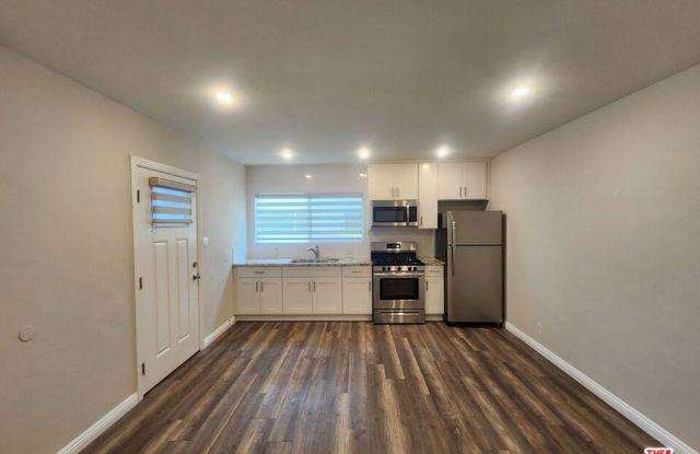 2012 S Holt Avenue