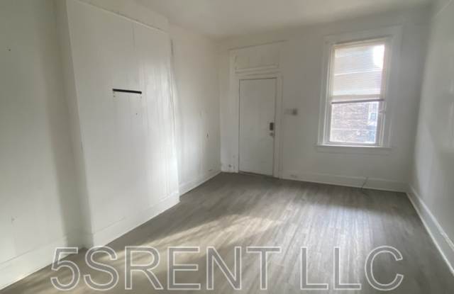 Photo of 1048 Marshall Ave Apt 5