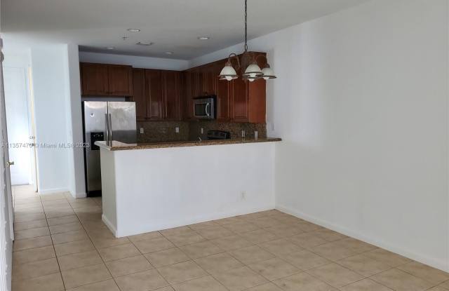 3533 NW 14th Court