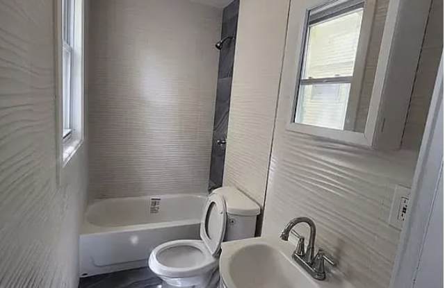 267-269 Goldsmith Ave