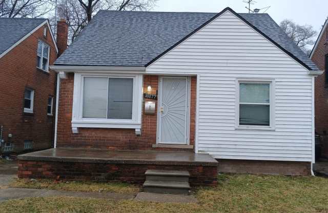 3 bed/1 bath bungalow - Now Available!