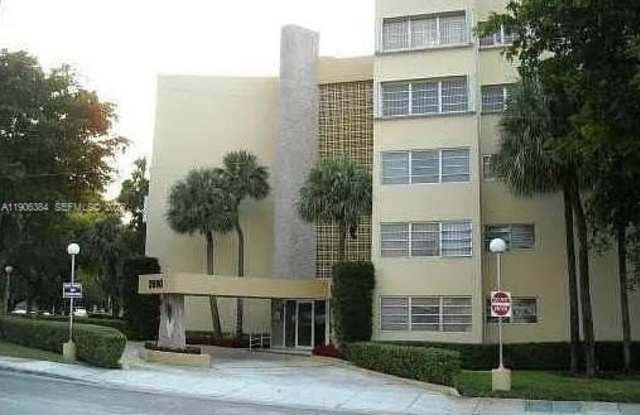 Photo of 2690 SW 22nd Ave