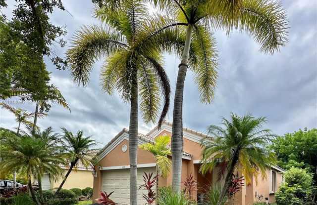 4279 Greenbriar Lane