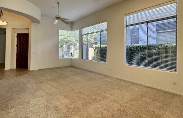 7307 E VAQUERO Drive