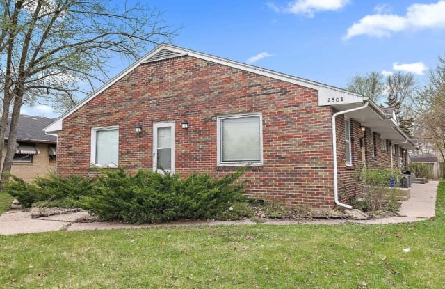 2508 Glenwood Avenue - 3