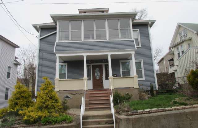 83 Myrtle Avenue