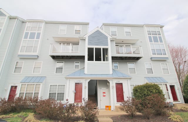 11761 Tolson Pl Apt 301 - 11761 Tolson Place, Lake Ridge, VA 22192