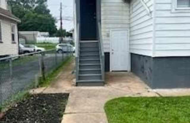 1021 Grandview Avenue