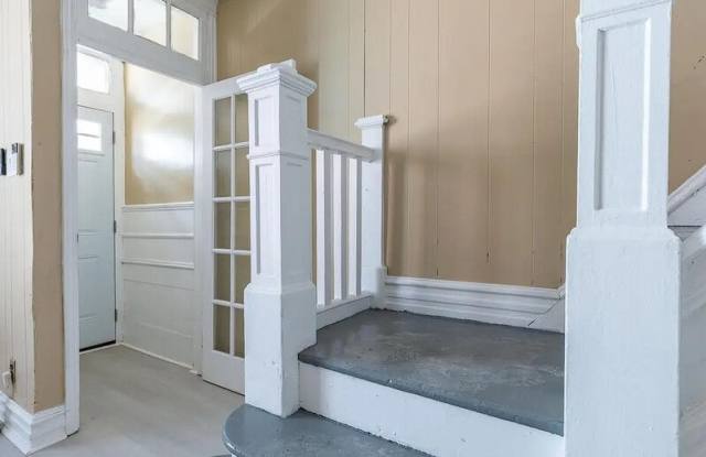 1919 North Patton Street