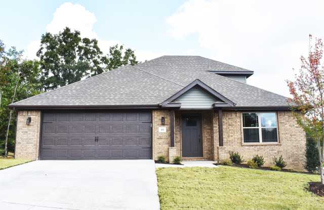3 Bedroom 2.5 Bathroom Home in Fayetteville AR!
