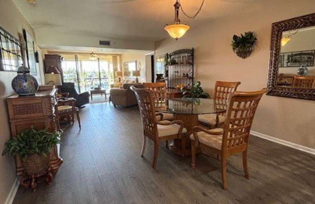 2201 Marina Isle Way