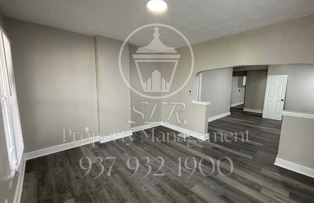 1621 Mack Avenue - 1621