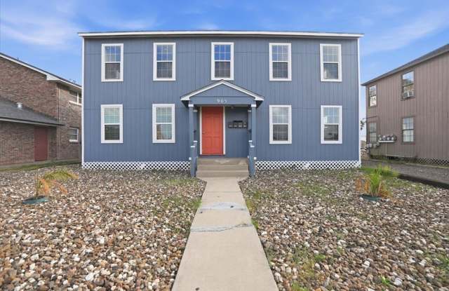 Photo of 905 Louisiana Avenue unit: 1