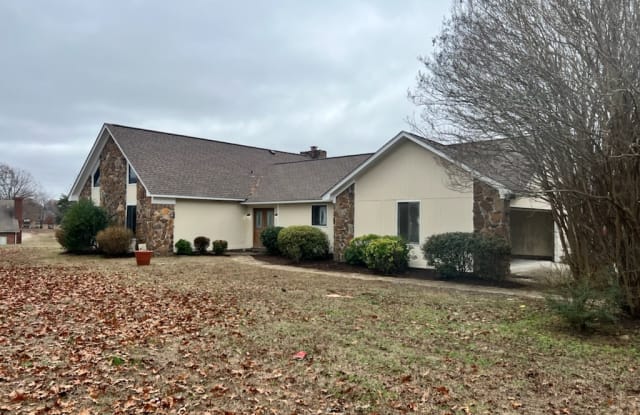 5465 Cedar Ridge Dr - 5465 Cedar Ridge Drive, Olive Branch, MS 38654