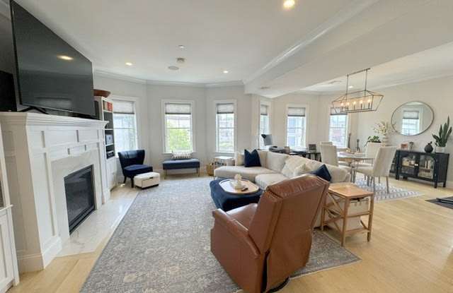 22 Roseclair St