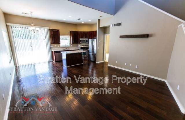 544 N Alma School Rd