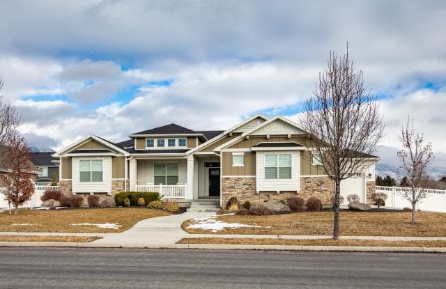 10056 N YORKSHIRE CT W - 10056 N Yorkshire Ct, Highland, UT 84003