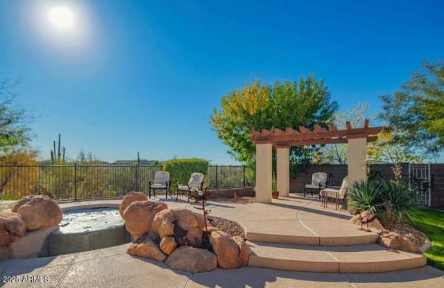 2347 W RIVER ROCK Court