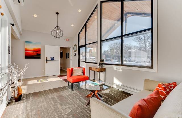 Lexington Hills Apartments