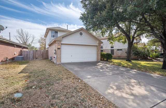 THIS 3 BEDROOM, 2.5 BATH ROUND ROCK HOME HAS IT ALL!