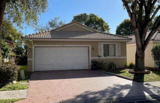 6352 NW 36TH AVE COCONUT CREEK, FL 33073