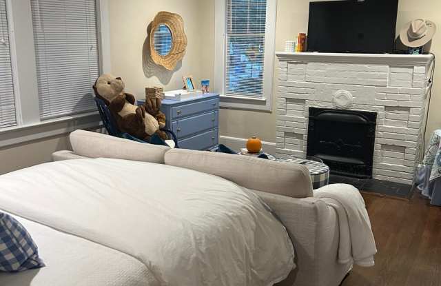 149 South Bull Street