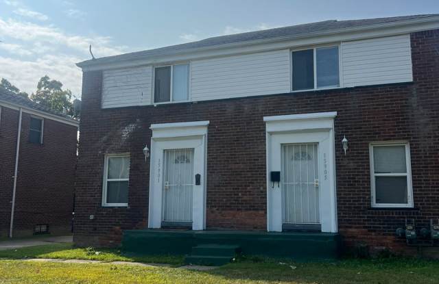 15901 Kramer Street - 15905
