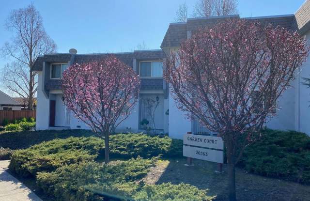 Photo of Spacious Updated 2 bed , 1 Bath now Available!