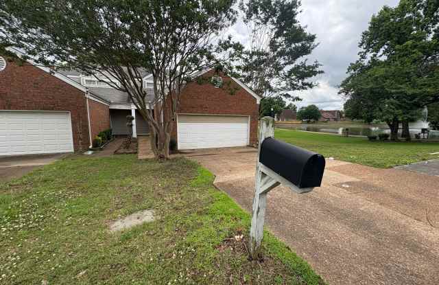 Photo of 6805 Marthas Pt